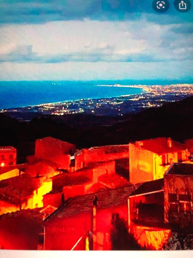 Basico Un Balcone Sul Mare-Casa I Carruggi- Case Vacanza Sicilia&Toscana- מראה חיצוני תמונה